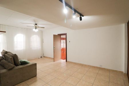Casa à venda com 450m², 3 quartos e 1 vagaSala
