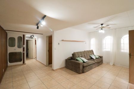 Casa à venda com 450m², 3 quartos e 1 vagaSala