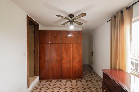 Casa à venda com 450m², 3 quartos e 1 vagaSuíte