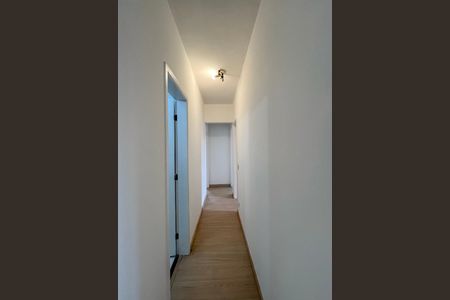Apartamento à venda com 76m², 3 quartos e 1 vagaCorredor