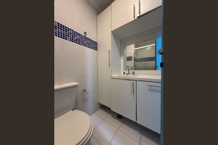 Banheiro de apartamento para alugar com 1 quarto, 27m² em Campos Elíseos, São Paulo