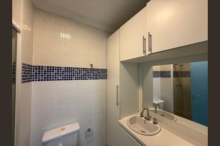 Banheiro de apartamento para alugar com 1 quarto, 27m² em Campos Elíseos, São Paulo