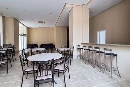 Apartamento para alugar com 106m², 1 quarto e 2 vagas Apartamento para alugar com 106m², 1 quarto e 2 vagasÁrea comum - Salão de festas