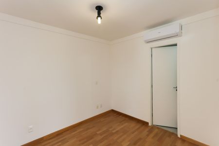 Apartamento para alugar com 106m², 1 quarto e 2 vagas Apartamento para alugar com 106m², 1 quarto e 2 vagasSuíte