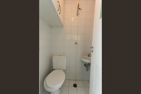 Apartamento para alugar com 106m², 1 quarto e 2 vagas Apartamento para alugar com 106m², 1 quarto e 2 vagasBanheiro de Serviço