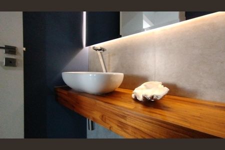 Apartamento para alugar com 75m², 2 quartos e 2 vagasLavabo