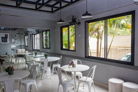 Apartamento à venda com 34m², 1 quarto e sem vaga Apartamento à venda com 34m², 1 quarto e sem vagaÁrea comum - Salão de festas