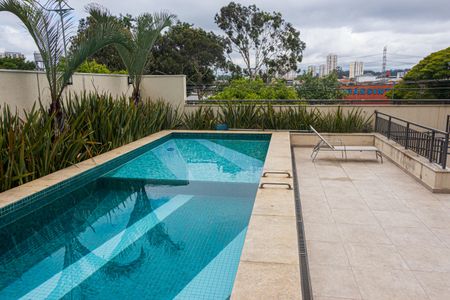 Apartamento à venda com 34m², 1 quarto e sem vaga Apartamento à venda com 34m², 1 quarto e sem vagaÁrea comum - Piscina