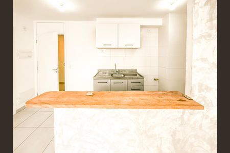 Apartamento à venda com 34m², 1 quarto e sem vaga Apartamento à venda com 34m², 1 quarto e sem vagaCozinha e Área de Serviço