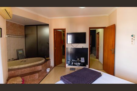 Casa de condomínio para alugar com 420m², 4 quartos e 3 vagasSuíte 1