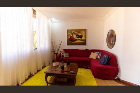 Casa de condomínio para alugar com 420m², 4 quartos e 3 vagasSala