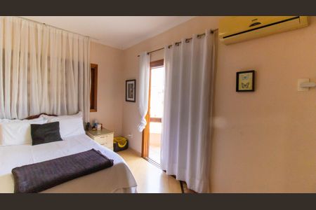 Casa de condomínio para alugar com 420m², 4 quartos e 3 vagasSuíte 1