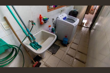 Casa de condomínio para alugar com 420m², 4 quartos e 3 vagasÁrea de Serviço