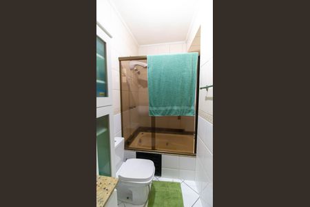 Casa de condomínio para alugar com 420m², 4 quartos e 3 vagasBanheiro  Suíte 2