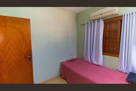 Casa de condomínio para alugar com 420m², 4 quartos e 3 vagasQuarto 2