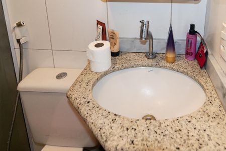 Apartamento à venda com 114m², 4 quartos e sem vaga Apartamento à venda com 114m², 4 quartos e sem vagaBanheiro da Suíte 4