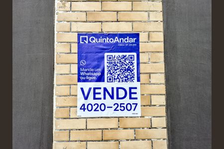 Casa à venda com 170m², 3 quartos e 4 vagasFachada - Plaquinha