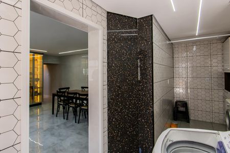 Casa à venda com 250m², 4 quartos e 5 vagasÁrea de Serviço