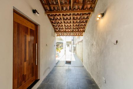 Casa à venda com 250m², 4 quartos e 5 vagasQuintal