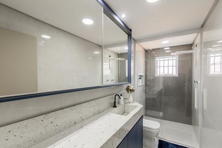 Casa à venda com 250m², 4 quartos e 5 vagasBanheiro da Suíte