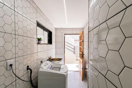 Casa à venda com 250m², 4 quartos e 5 vagasÁrea de Serviço