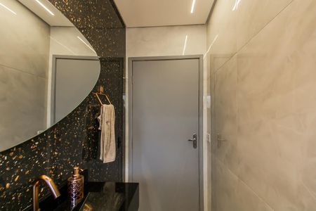 Casa à venda com 250m², 4 quartos e 5 vagasLavabo