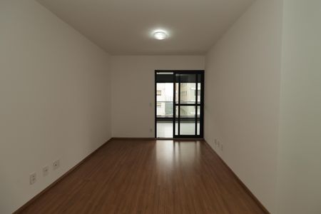 Apartamento para alugar com 113m², 3 quartos e 2 vagasSala