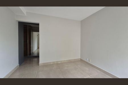 Apartamento para alugar com 144m², 3 quartos e 2 vagas Apartamento para alugar com 144m², 3 quartos e 2 vagasSuíte 2