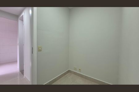 Apartamento para alugar com 144m², 3 quartos e 2 vagas Apartamento para alugar com 144m², 3 quartos e 2 vagasQuarto de serviço