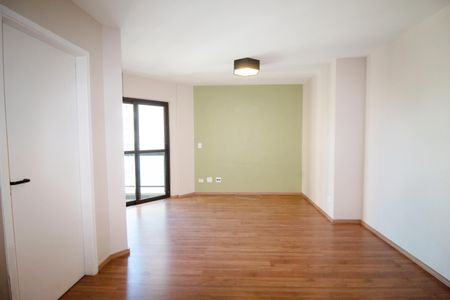 Sala de apartamento para alugar com 1 quarto, 56m² em Pinheiros, São Paulo