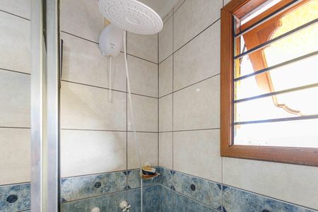 Casa para alugar com 345m², 3 quartos e 4 vagasBanheiro da Suíte 2 