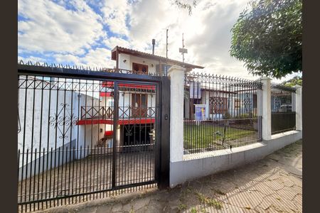 Casa para alugar com 345m², 3 quartos e 4 vagasFachada