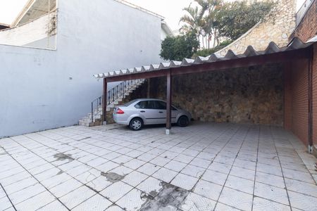 Garagem de casa para alugar com 4 quartos, 315m² em Parque Boturussu, São Paulo