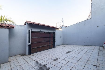Garagem de casa para alugar com 4 quartos, 315m² em Parque Boturussu, São Paulo