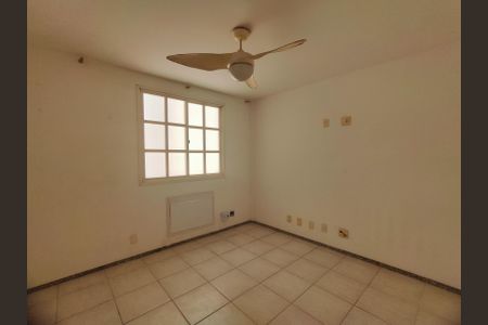 Casa à venda com 85m², 2 quartos e 2 vagasSuíte 2