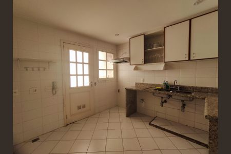 Casa à venda com 85m², 2 quartos e 2 vagasCozinha