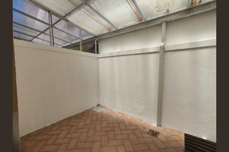 Casa à venda com 85m², 2 quartos e 2 vagasÁrea de Serviço