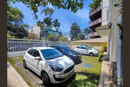Casa à venda com 85m², 2 quartos e 2 vagasÁrea Comum