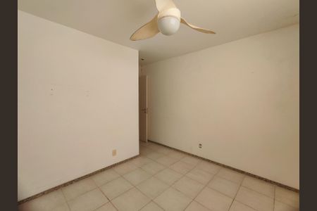 Casa à venda com 85m², 2 quartos e 2 vagasSuíte 2