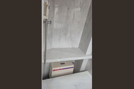 Apartamento para alugar com 252m², 3 quartos e 2 vagasBanheiro de Serviço