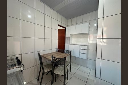 Sala/Cozinha de kitnet/studio para alugar com 1 quarto, 37m² em Jardim Graziela, Barueri