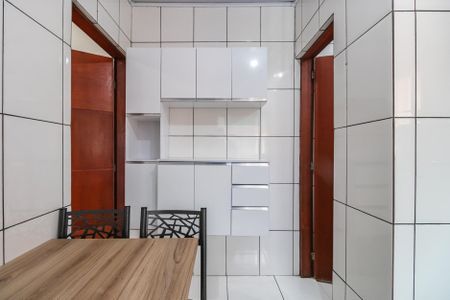 Sala/Cozinha de kitnet/studio para alugar com 1 quarto, 37m² em Jardim Graziela, Barueri