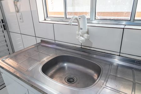 Sala/Cozinha de kitnet/studio para alugar com 1 quarto, 37m² em Jardim Graziela, Barueri