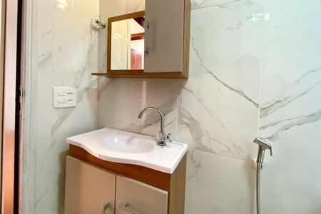 Banheiro de apartamento para alugar com 1 quarto, 40m² em Santo Agostinho, Belo Horizonte