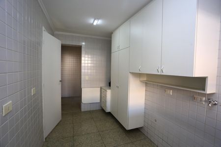 Casa à venda com 336m², 4 quartos e 4 vagasÁrea de Serviço