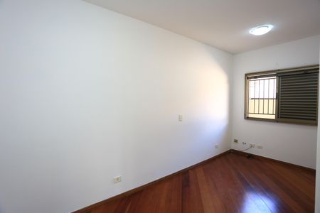 Casa à venda com 336m², 4 quartos e 4 vagasSuíte 3