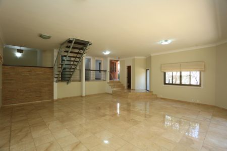 Sala 1 de casa à venda com 4 quartos, 336m² em Jardim Vitoria Regia (zona Oeste), São Paulo