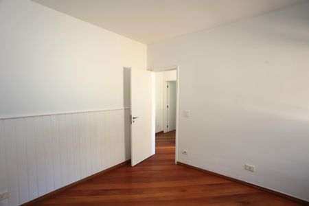 Casa à venda com 336m², 4 quartos e 4 vagasSuíte 2