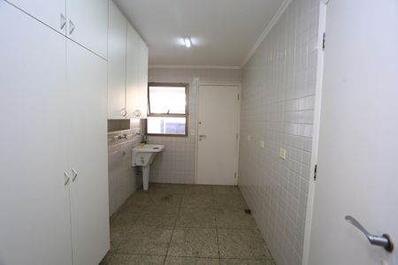 Casa à venda com 336m², 4 quartos e 4 vagasÁrea de Serviço