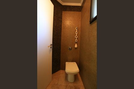 Casa à venda com 336m², 4 quartos e 4 vagasLavabo